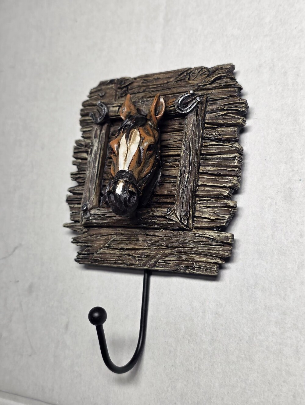 Horse Head In Barn Door Wall Hook Cowboy Western Horseshoe Art Decor